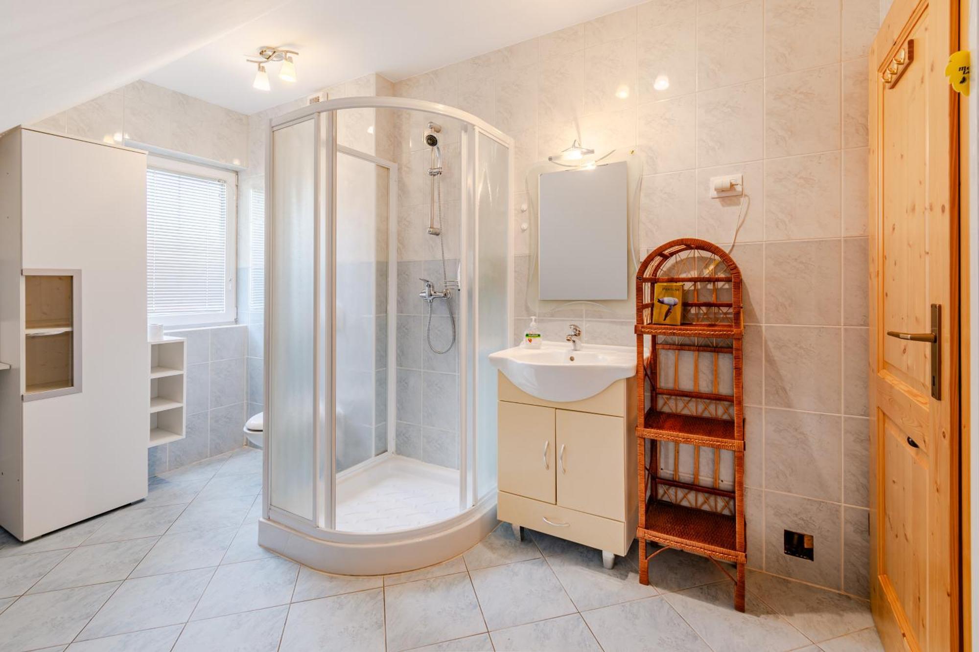 Apartment Pr' Stajercu With Free Onsite Parking Bovec Bagian luar foto