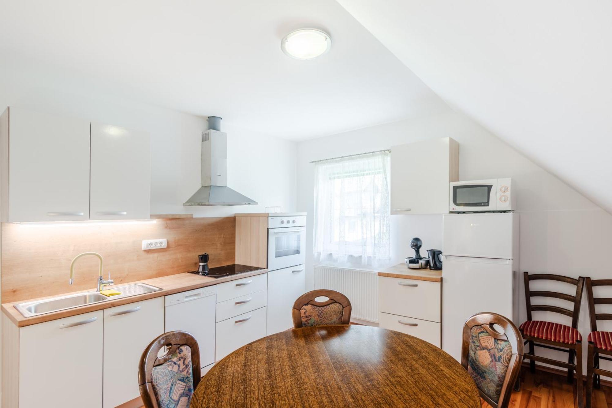 Apartment Pr' Stajercu With Free Onsite Parking Bovec Bagian luar foto
