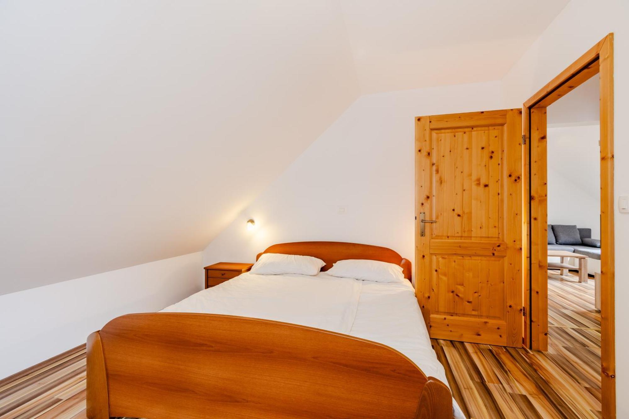 Apartment Pr' Stajercu With Free Onsite Parking Bovec Bagian luar foto