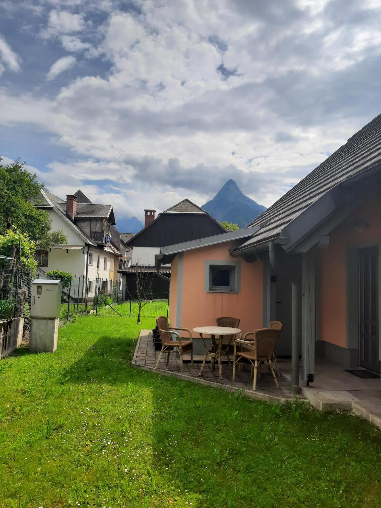 Apartment Pr' Stajercu With Free Onsite Parking Bovec Bagian luar foto